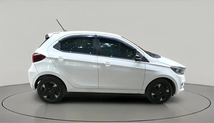 2025 Tata Tiago XTA CNG , CNG, Automatic, 3,870 km, exterior