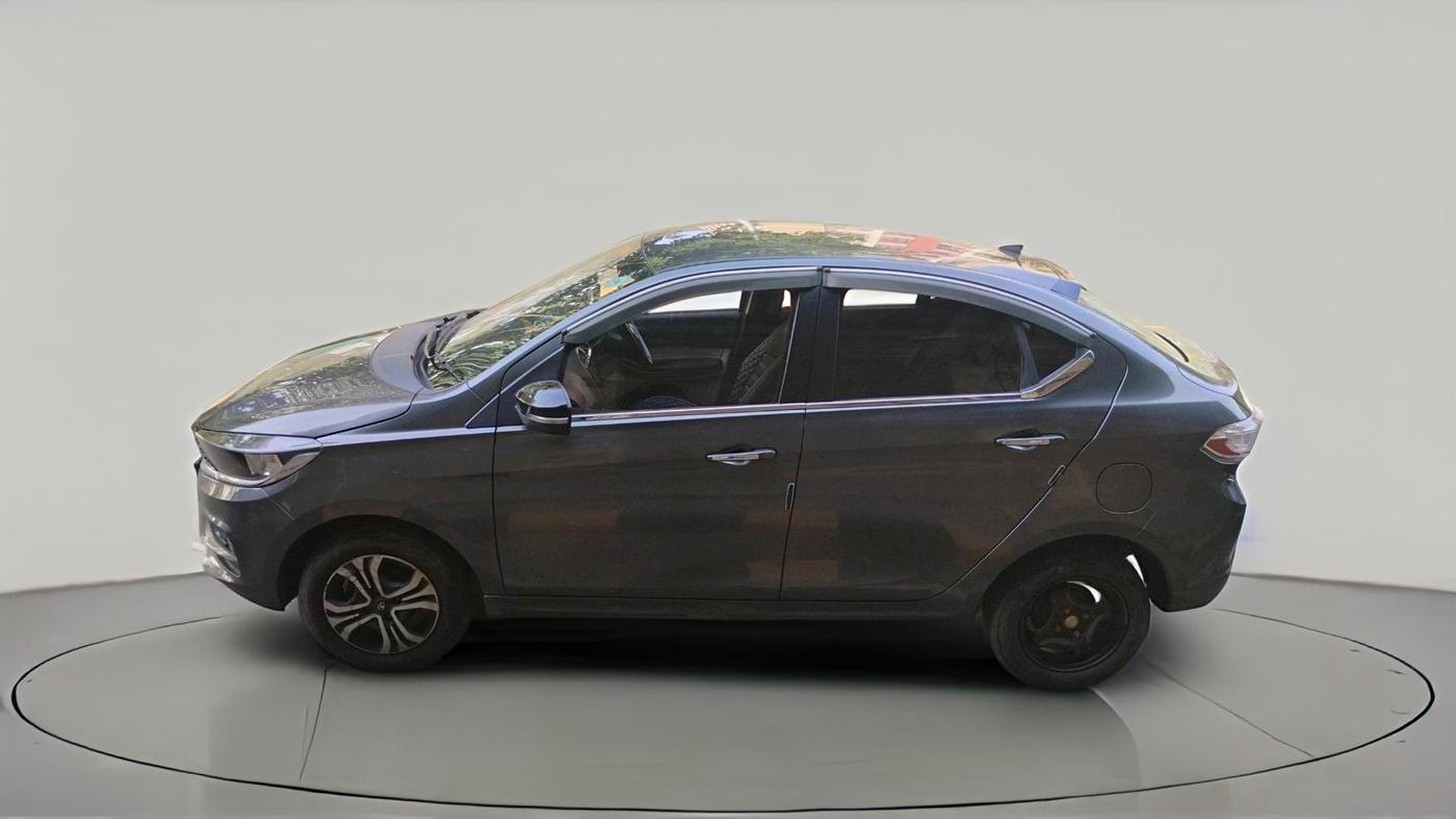 2024 Tata TIGOR  XZA CNG, CNG, Automatic, 44,778 km, exterior