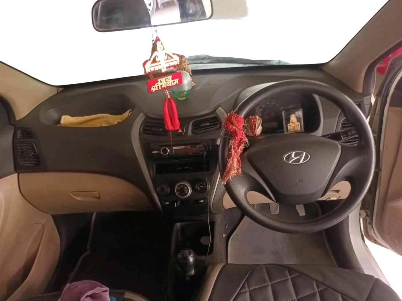 2012 Hyundai Eon ERA, Petrol, Manual, 28,387 km, interior