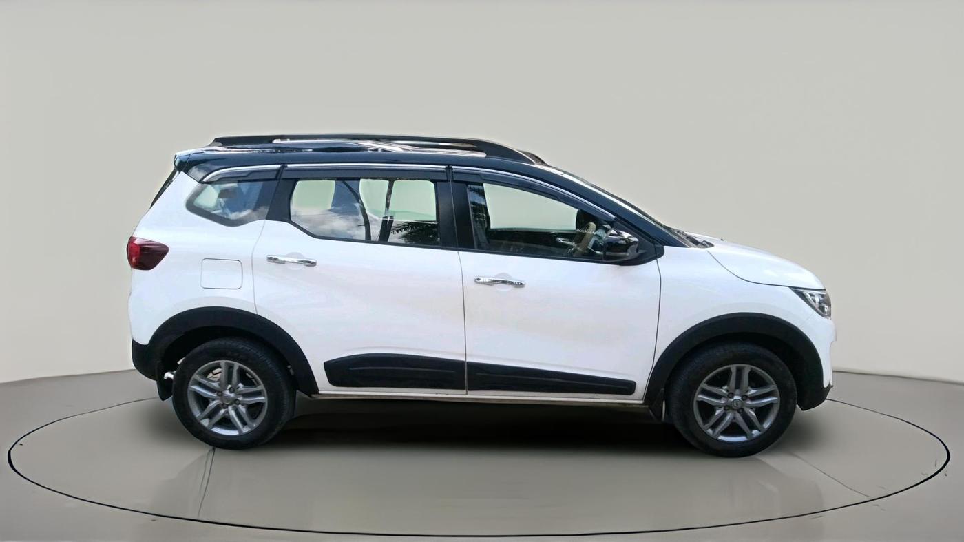 2023 Renault TRIBER RXZ, Petrol, Manual, 8,554 km, exterior
