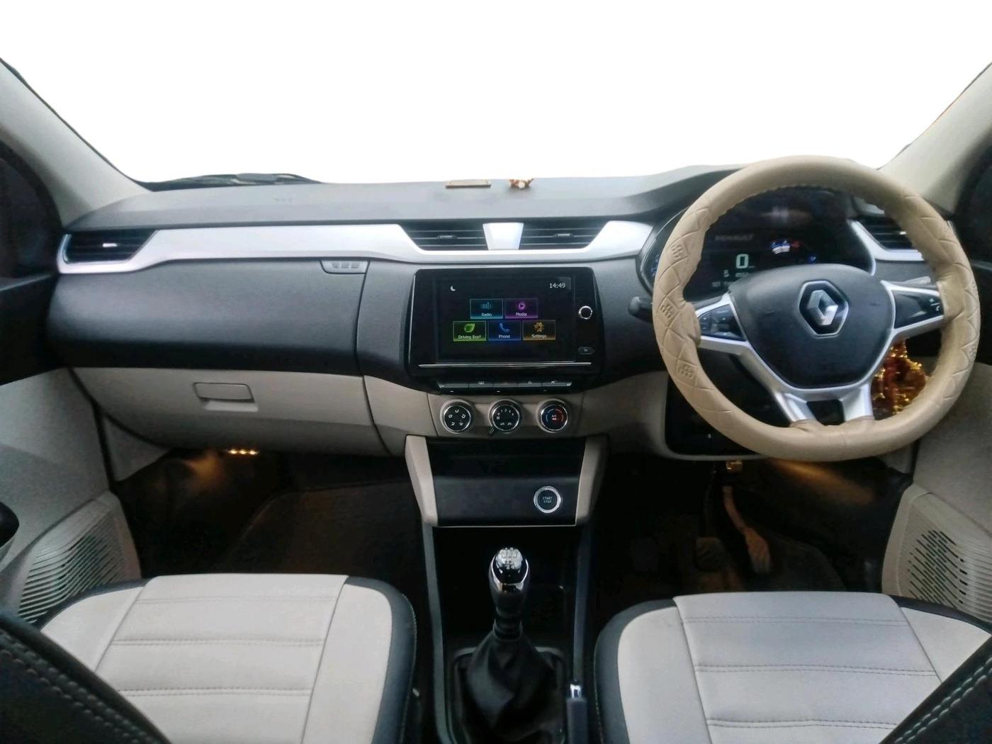 2023 Renault TRIBER RXZ, Petrol, Manual, 8,554 km, interior