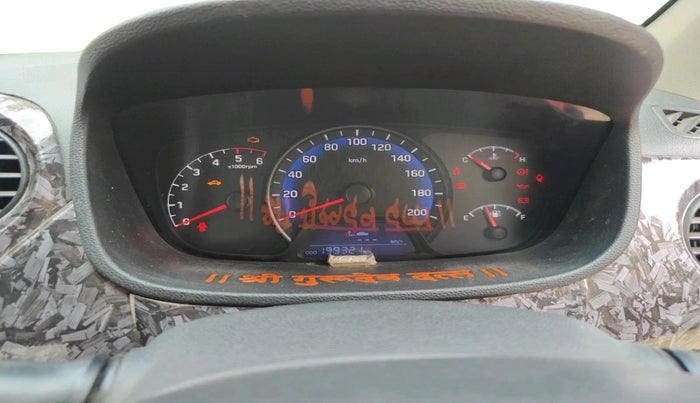 2015 Hyundai Xcent BASE 1.1, Diesel, Manual, 1,99,321 km, interior