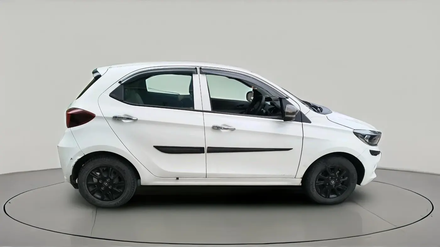 2021 Tata Tiago XT LIMITED EDITION PETROL, Petrol, Manual, 22,175 km, exterior