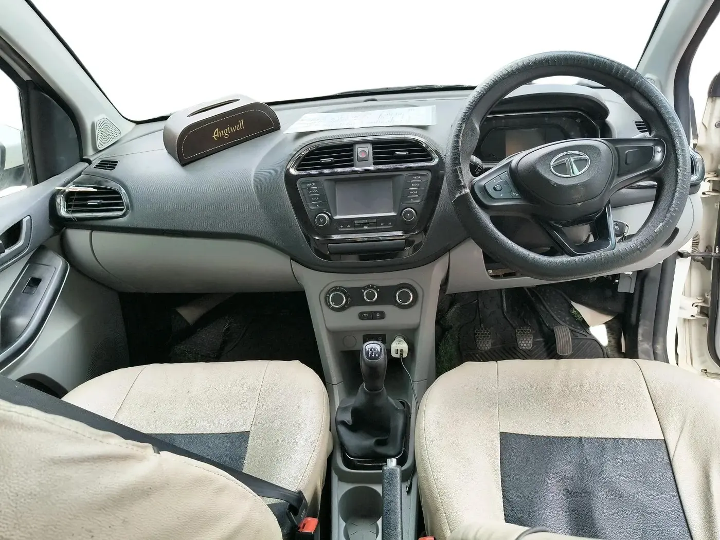 2021 Tata Tiago XT LIMITED EDITION PETROL, Petrol, Manual, 22,175 km, interior