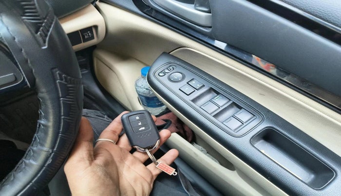 2018 Honda Amaze 1.2L I-VTEC VX, Petrol, Manual, 51,407 km, interior