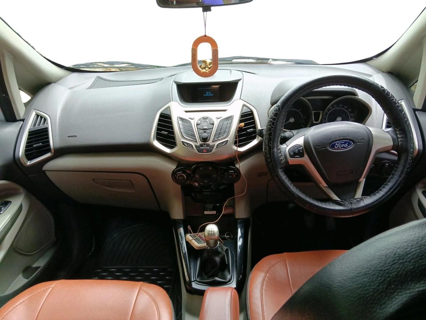 2016 Ford Ecosport TITANIUM 1.5L DIESEL, Diesel, Manual, 1,35,233 km, interior