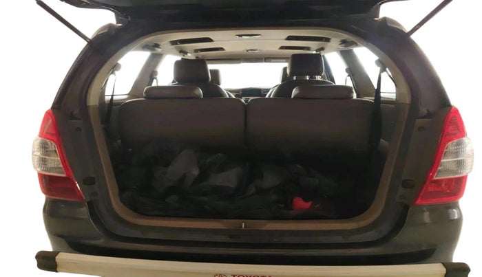 2015 Toyota Innova 2.5 VX 7 STR, Diesel, Manual, 2,07,411 km, exterior