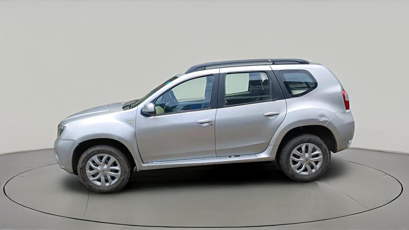 2014 Nissan Terrano XL (P), CNG, Manual, 54,941 km, exterior
