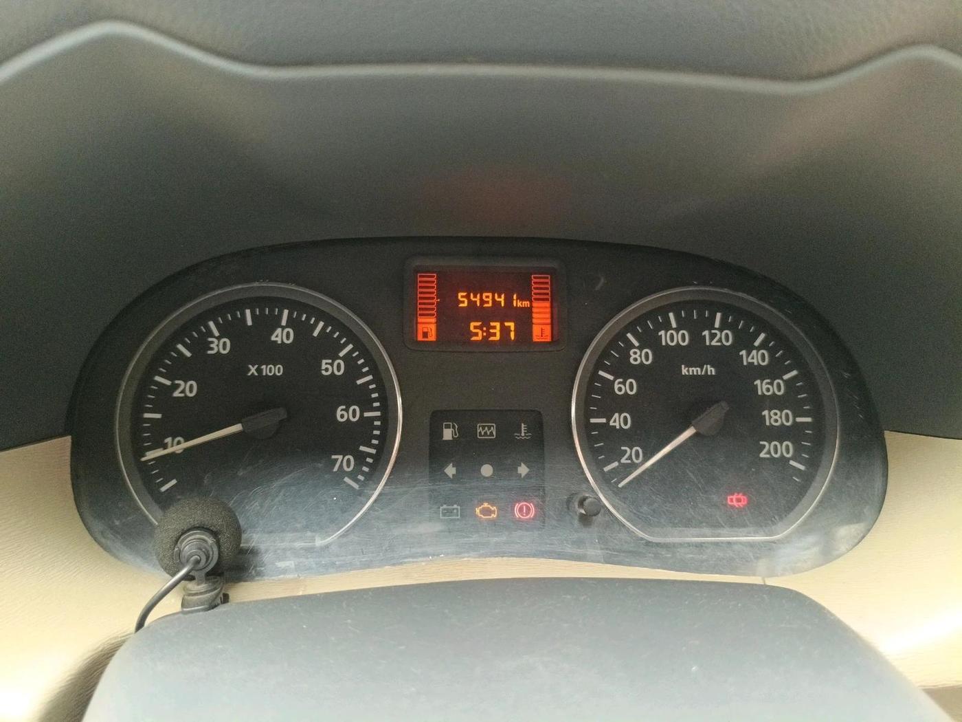 2014 Nissan Terrano XL (P), CNG, Manual, 54,941 km, interior