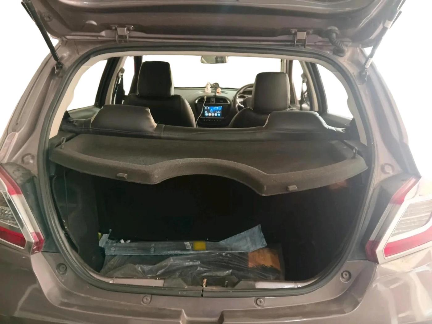 2017 Tata Tiago XZA PETROL, Petrol, Automatic, 38,062 km, exterior