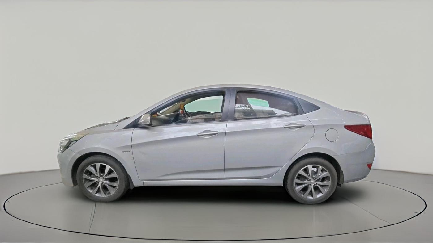 2016 Hyundai Verna 1.6 VTVT SX AT, CNG, Automatic, 69,244 km, exterior