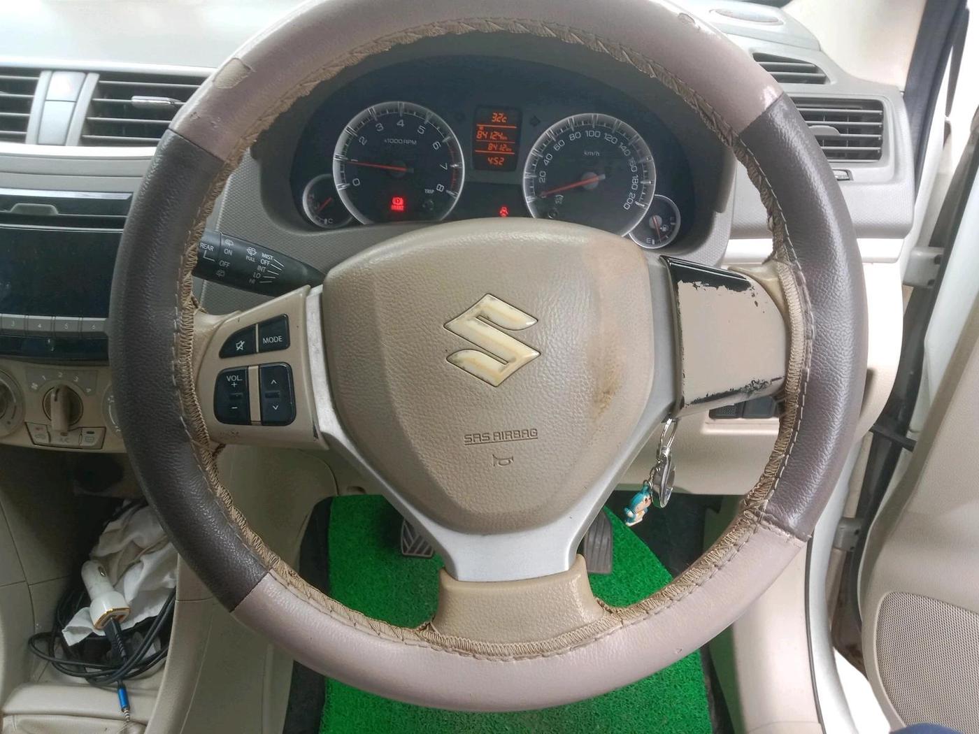 2013 Maruti Ertiga ZXI, Petrol, Manual, 8,412 km, interior