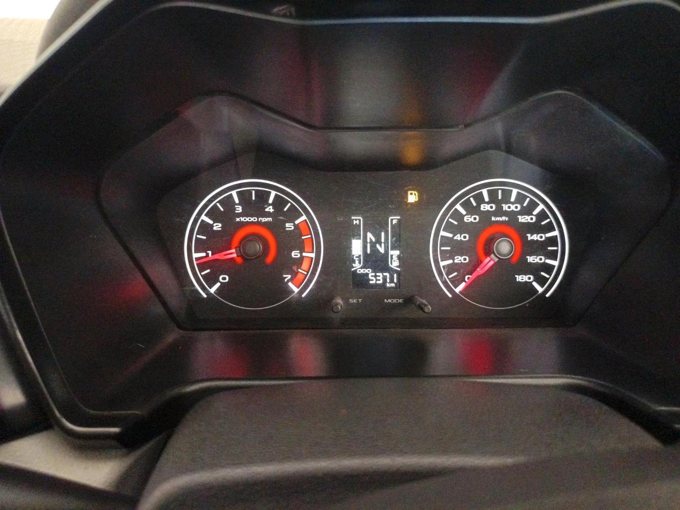 2017 Mahindra Kuv100 K2 6 STR, Petrol, Manual, 5,371 km, interior