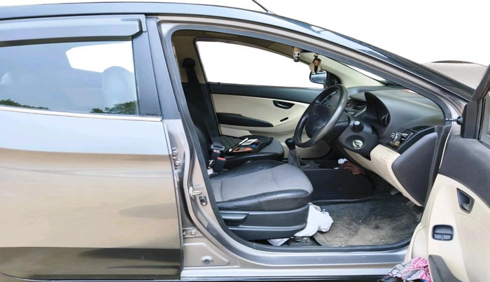 2013 Hyundai Eon MAGNA +, Petrol, Manual, 64,671 km, interior