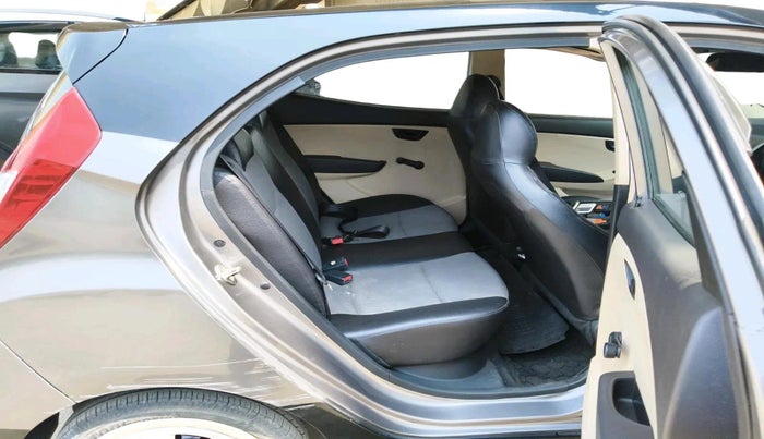 2013 Hyundai Eon MAGNA +, Petrol, Manual, 64,671 km, interior