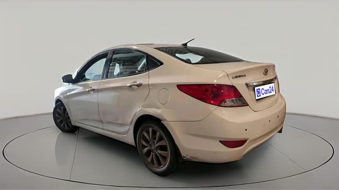 2013 Hyundai Verna FLUIDIC 1.6 VTVT, Petrol, Manual, 92,747 km, exterior