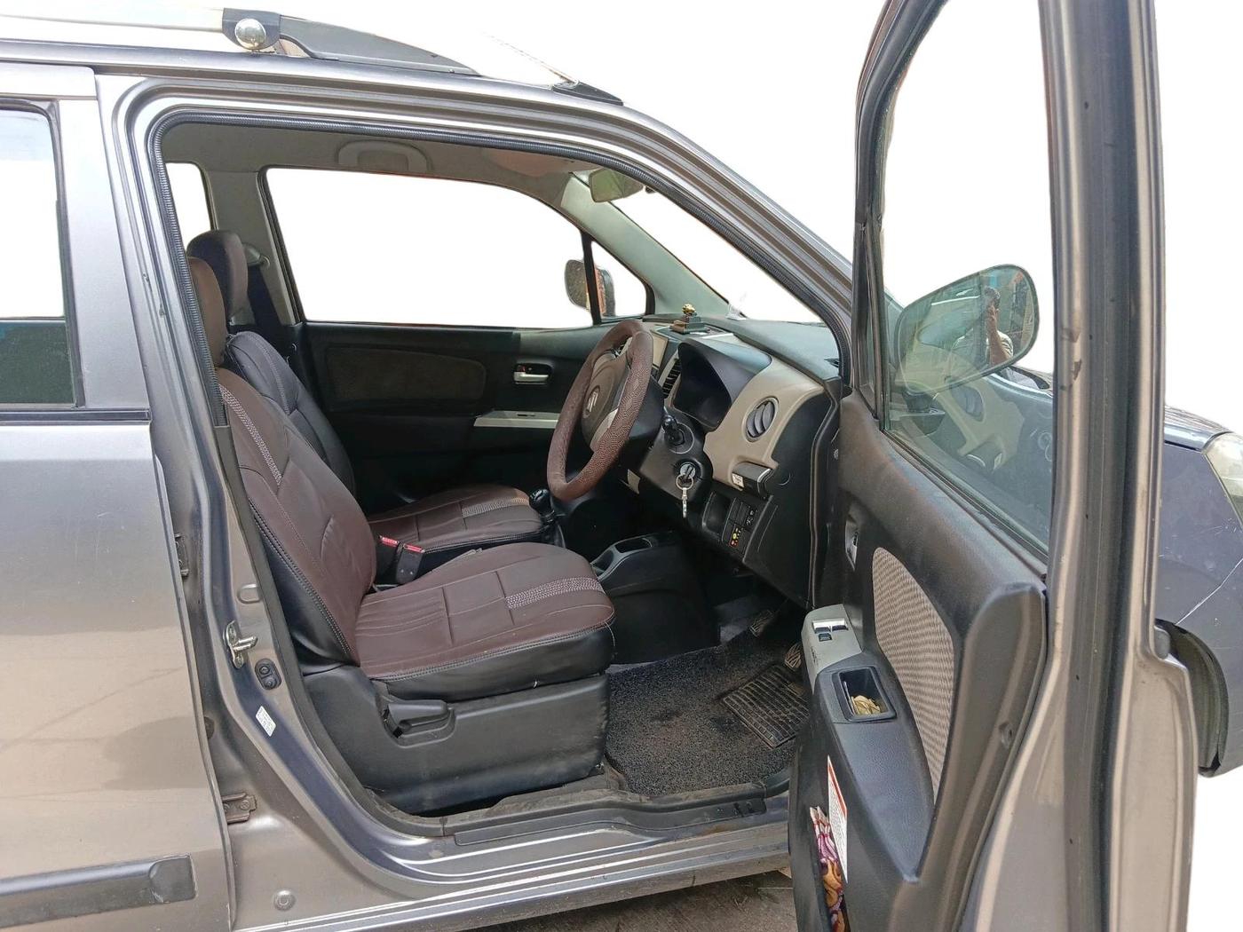 2016 Maruti Wagon R 1.0 LXI CNG, CNG, Manual, 58,900 km, interior