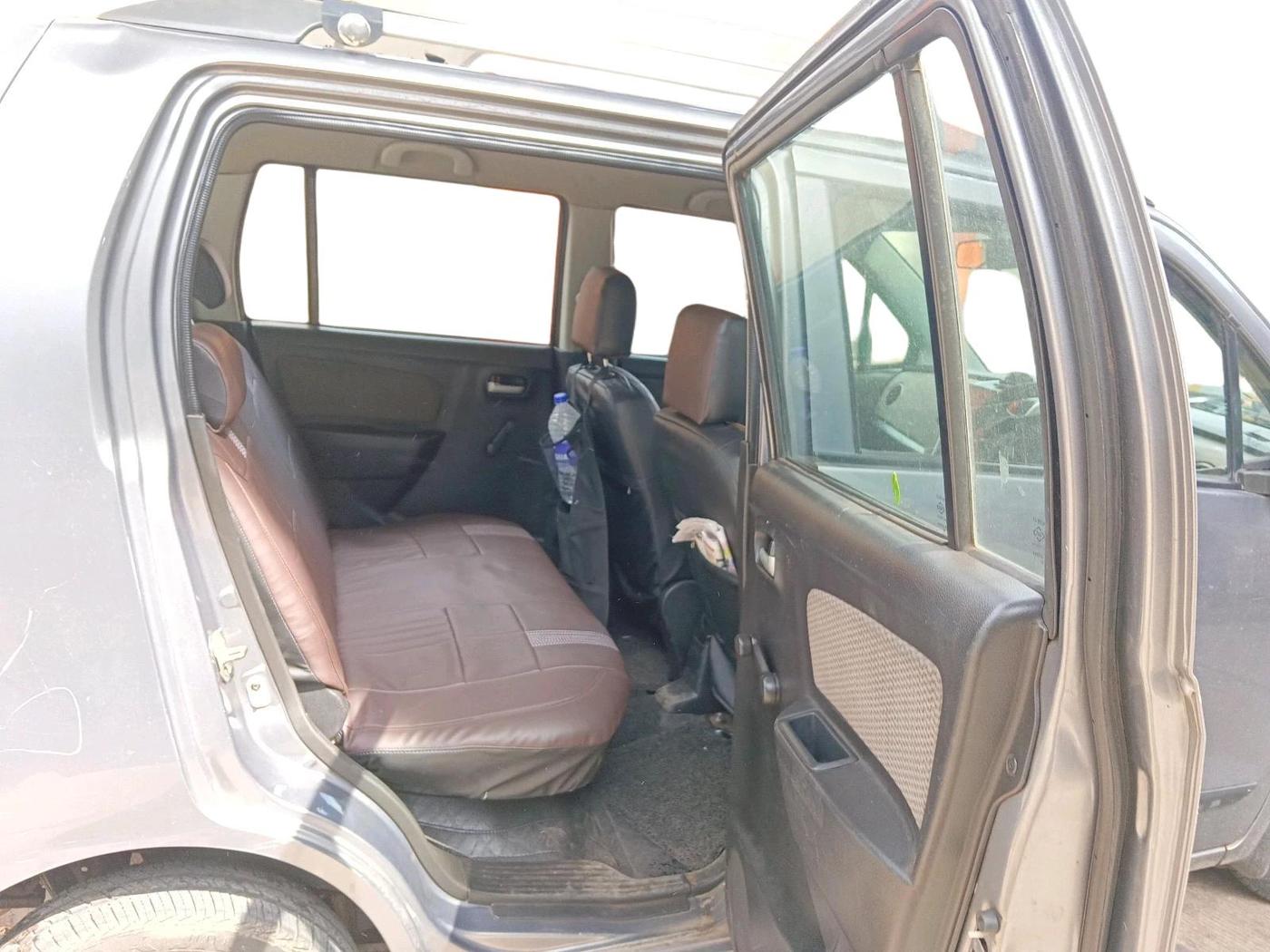 2016 Maruti Wagon R 1.0 LXI CNG, CNG, Manual, 58,900 km, interior