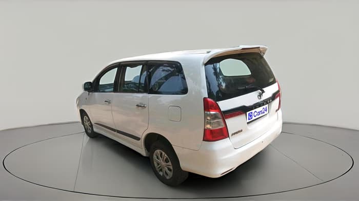 2012 Toyota Innova GX 2.5 7 STR, Diesel, Manual, 1,24,203 km, exterior