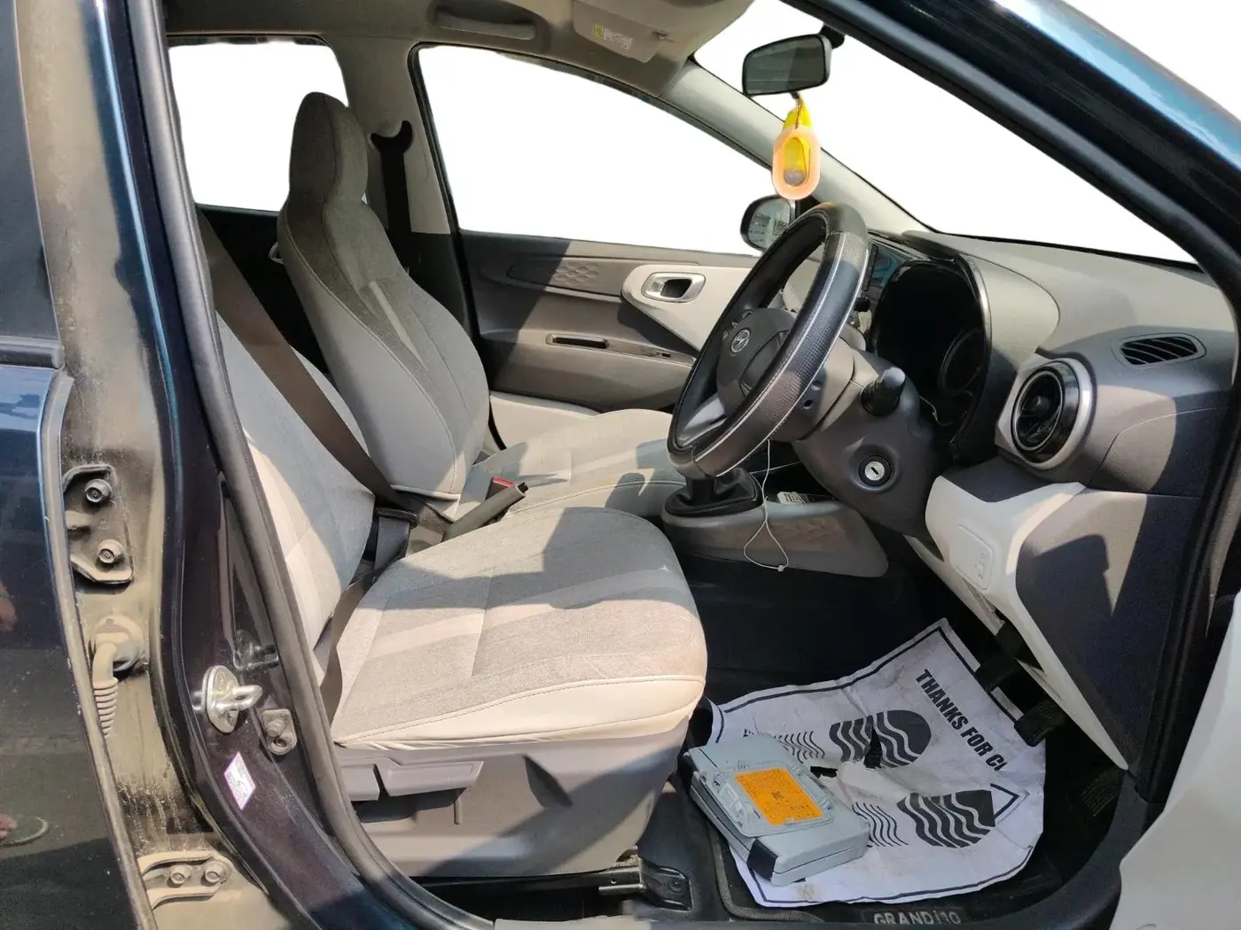 2022 Hyundai GRAND I10 NIOS SPORTZ 1.2 KAPPA VTVT, Petrol, Manual, 26,522 km, interior