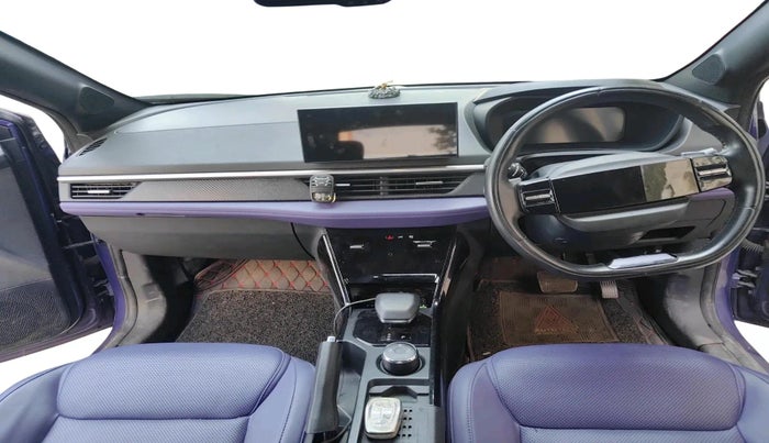 2024 Tata NEXON FEARLESS PURPLE + SUNROOF DCA DUAL TONE 1.2 PETROL, Petrol, Automatic, 20,572 km, interior