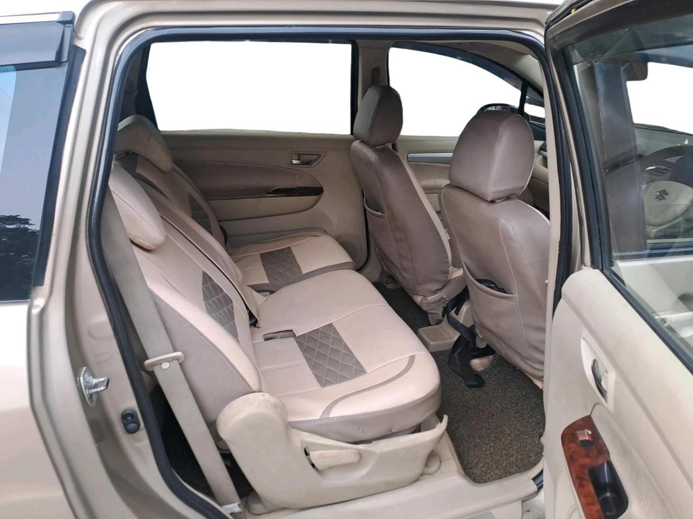 2014 Maruti Ertiga VXI CNG, CNG, Manual, 93,936 km, interior