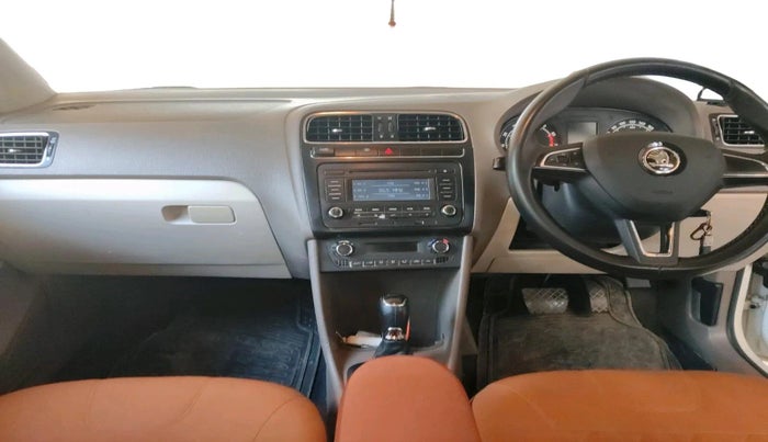 2015 Skoda Rapid Elegance 1.6 MPI AT, Petrol, Automatic, 66,812 km, interior