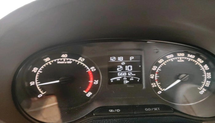 2015 Skoda Rapid Elegance 1.6 MPI AT, Petrol, Automatic, 66,812 km, interior
