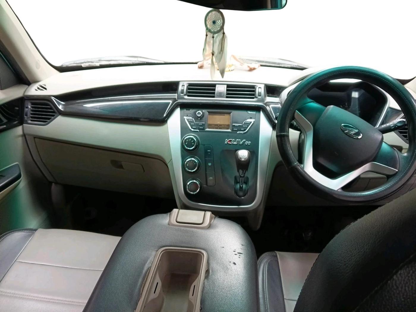 2016 Mahindra Kuv100 K6 6 STR, Petrol, Manual, 1,06,018 km, interior