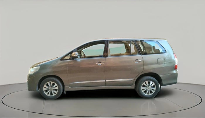 2015 Toyota Innova 2.5 VX 7 STR, Diesel, Manual, 1,58,153 km, exterior