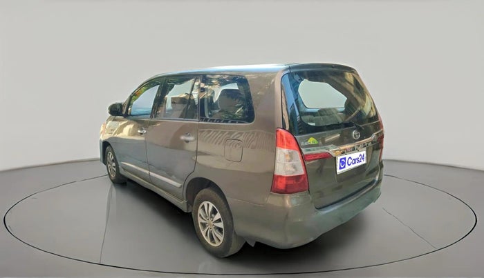 2015 Toyota Innova 2.5 VX 7 STR, Diesel, Manual, 1,58,153 km, exterior