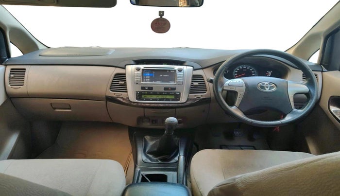 2015 Toyota Innova 2.5 VX 7 STR, Diesel, Manual, 1,58,153 km, interior