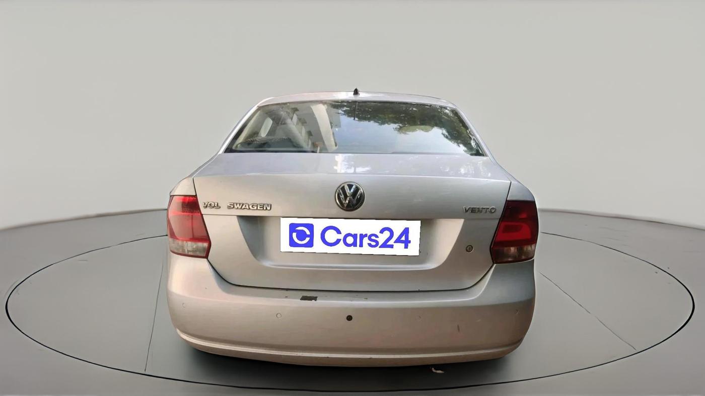 2013 Volkswagen Vento HIGHLINE 1.6 MPI, Petrol, Manual, 97,297 km, exterior