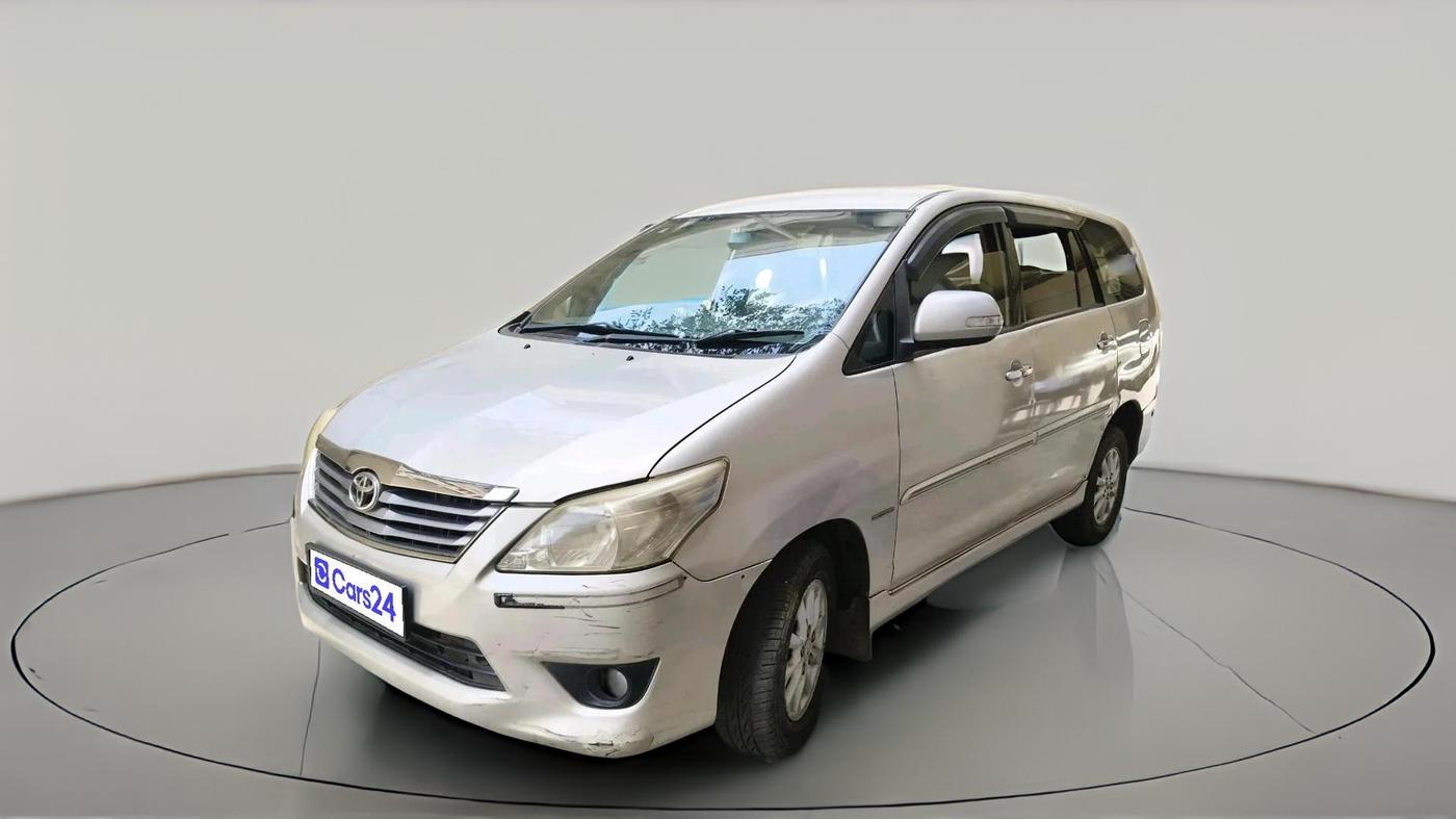2012 Toyota Innova 2.5 VX 8 STR, Diesel, Manual, 1,70,922 km, exterior