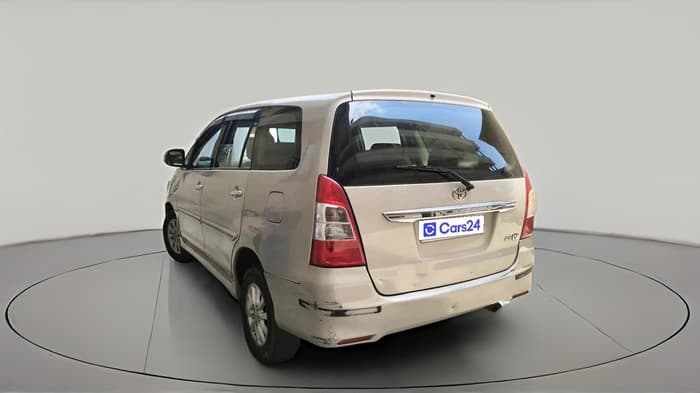 2012 Toyota Innova 2.5 VX 8 STR, Diesel, Manual, 1,70,922 km, exterior