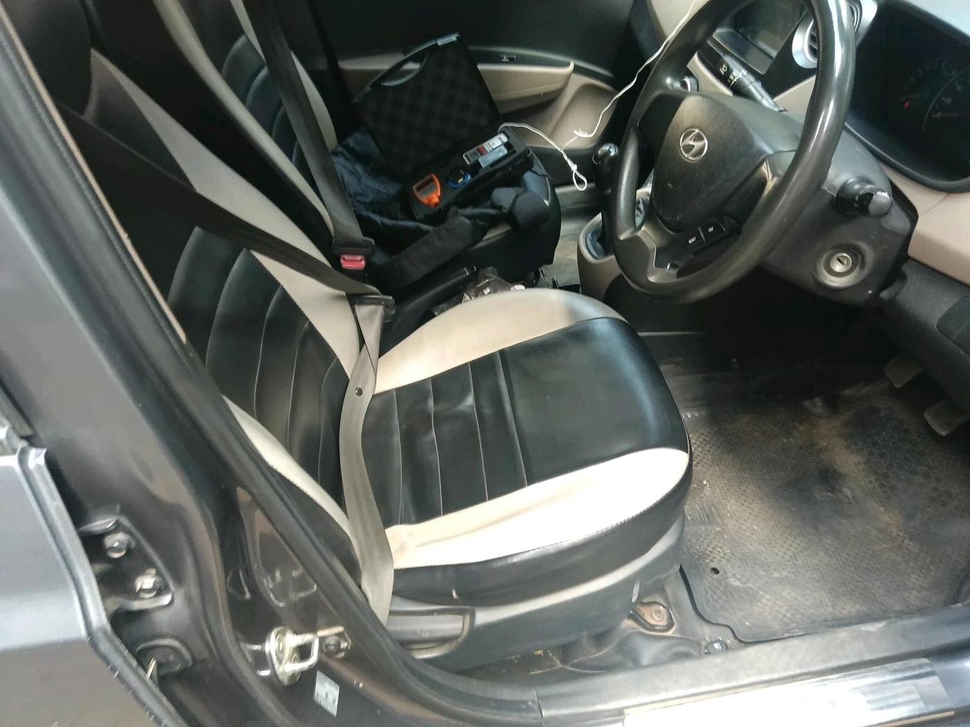 2015 Hyundai Grand i10 ERA 1.2 KAPPA VTVT, Petrol, Manual, 50,575 km, interior