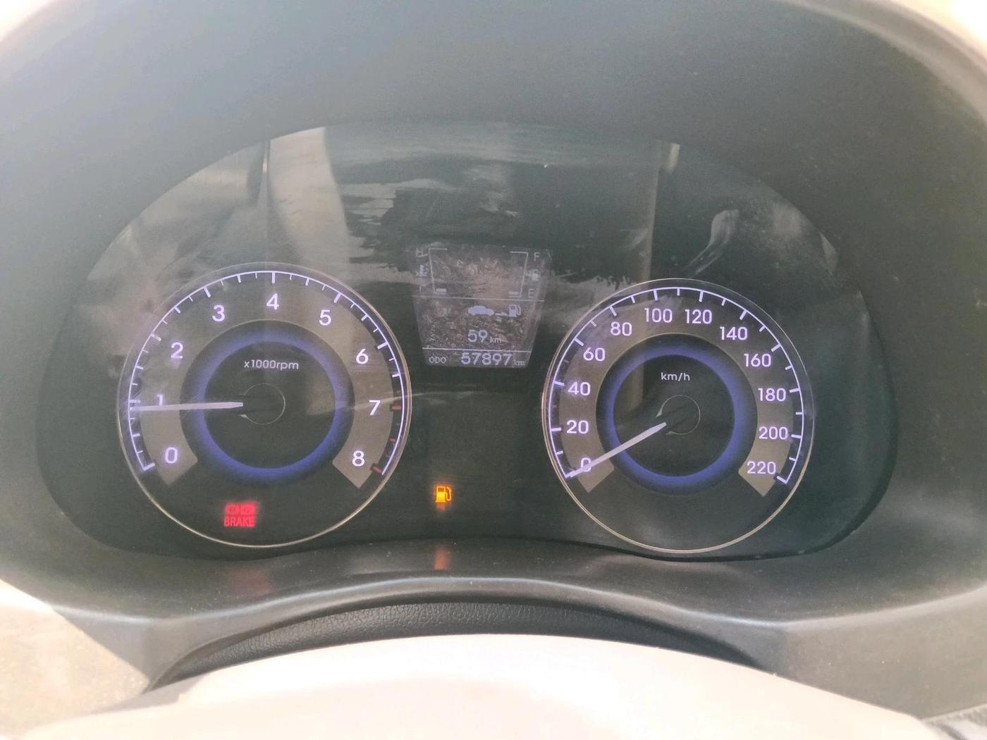2014 Hyundai Verna FLUIDIC 1.6 VTVT SX OPT, Petrol, Manual, 57,897 km, interior
