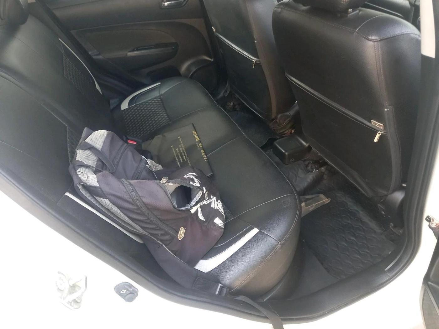 2015 Maruti Swift VXI, Petrol, Manual, 64,627 km, interior