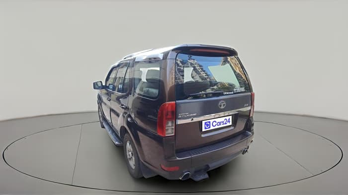 2013 Tata Safari Storme 2.2 VX 4X2, Diesel, Manual, 2,12,924 km, exterior