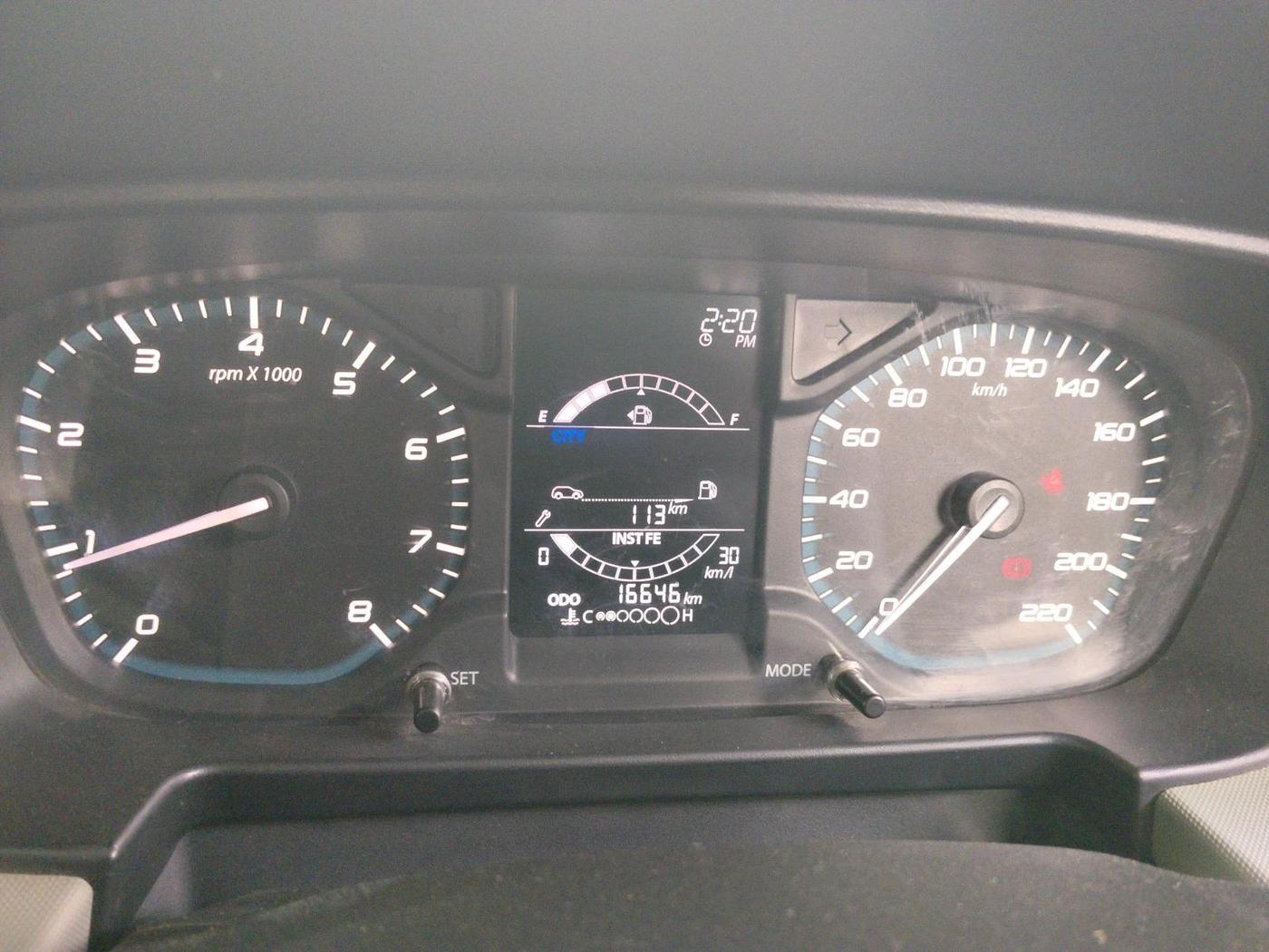2022 Tata PUNCH ADVENTURE MT, Petrol, Manual, 16,646 km, interior