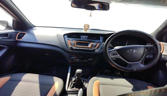 2017 Hyundai i20 Active 1.2 S, Petrol, Manual, 31,791 km, interior
