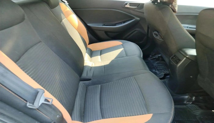 2017 Hyundai i20 Active 1.2 S, Petrol, Manual, 31,791 km, interior