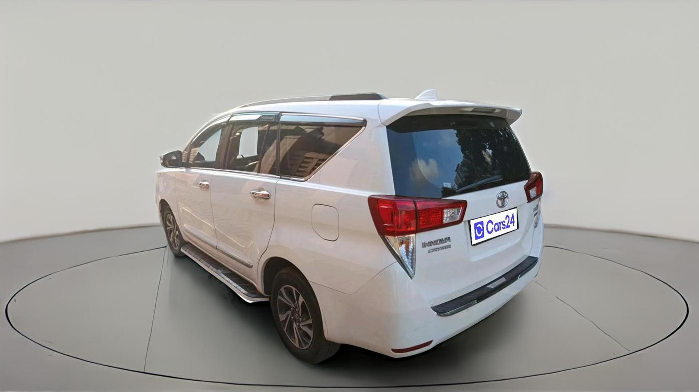 2022 Toyota Innova Crysta 2.4 GX AT 8 STR, Diesel, Automatic, 48,578 km, exterior