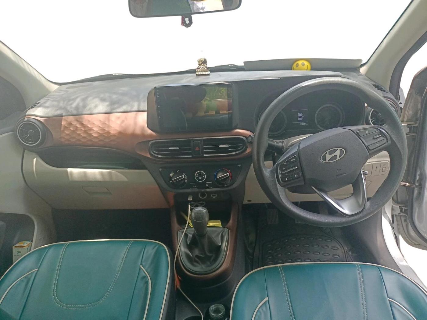 2023 Hyundai AURA S 1.2 CNG, CNG, Manual, 1,10,357 km, interior