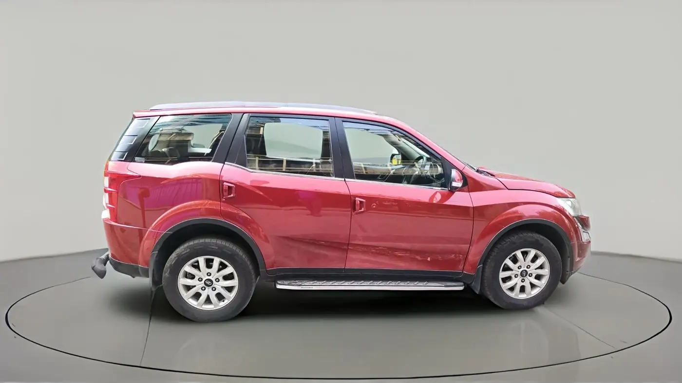 2016 Mahindra XUV500 W10 AT, Diesel, Automatic, 1,59,390 km, exterior