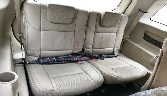 2016 Mahindra XUV500 W10 AT, Diesel, Automatic, 1,59,390 km, interior