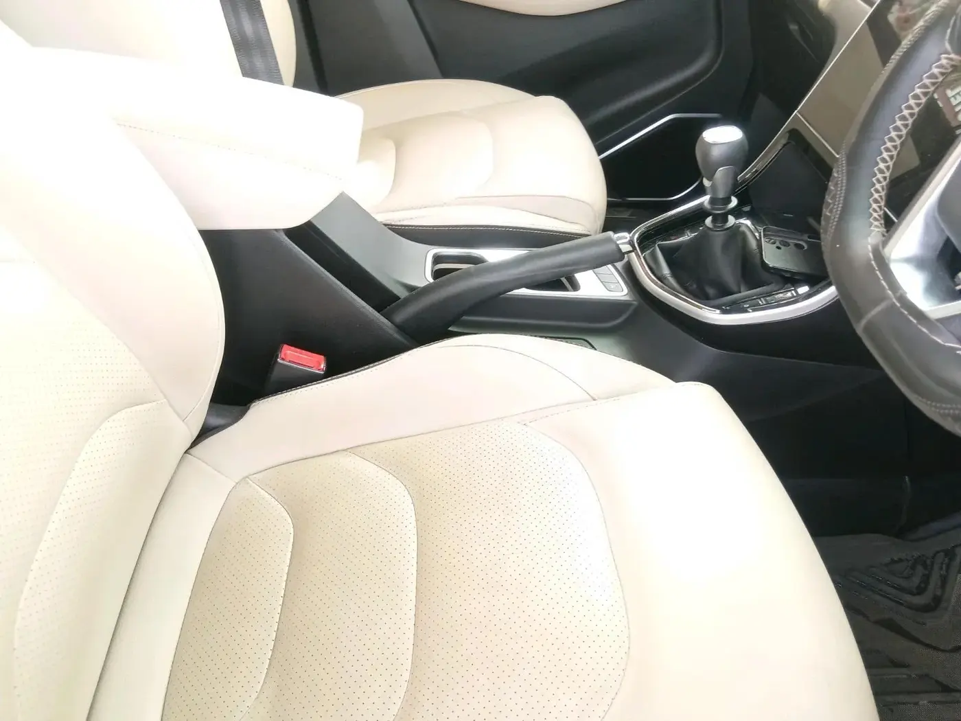 2023 MG HECTOR SMART PRO 1.5 TURBO MT PETROL, Petrol, Manual, 24,717 km, interior