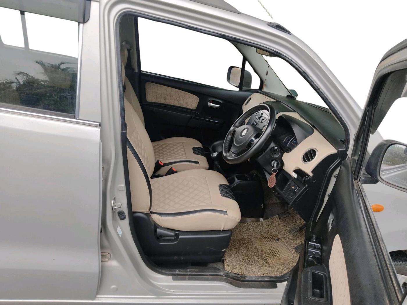 2017 Maruti Wagon R 1.0 VXI OPT, Petrol, Manual, 48,842 km, interior
