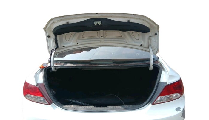 2012 Hyundai Verna FLUIDIC 1.6 CRDI SX, Diesel, Manual, 88,003 km, exterior