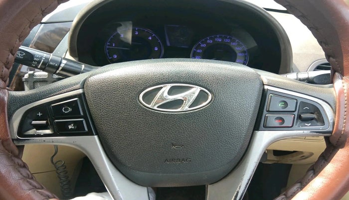 2012 Hyundai Verna FLUIDIC 1.6 CRDI SX, Diesel, Manual, 88,003 km, interior